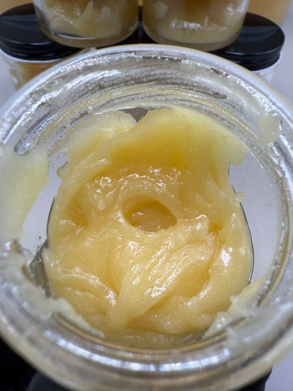 white top badder live resin white top badder live resin