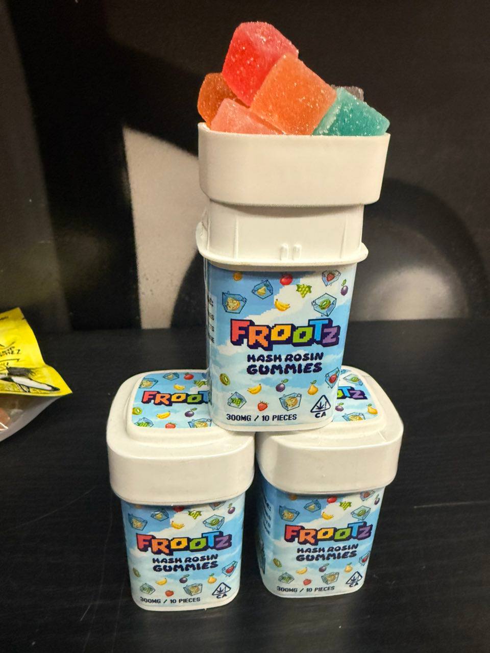 frootz hash rosin 300mg gummies frootz hash rosin 300mg gummies